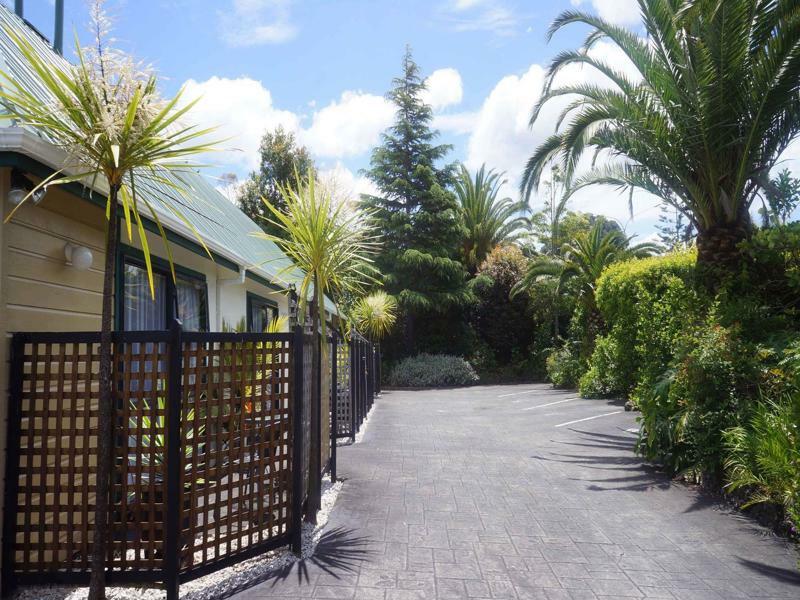 Cheviot Park Motor Lodge Whangarei Extérieur photo