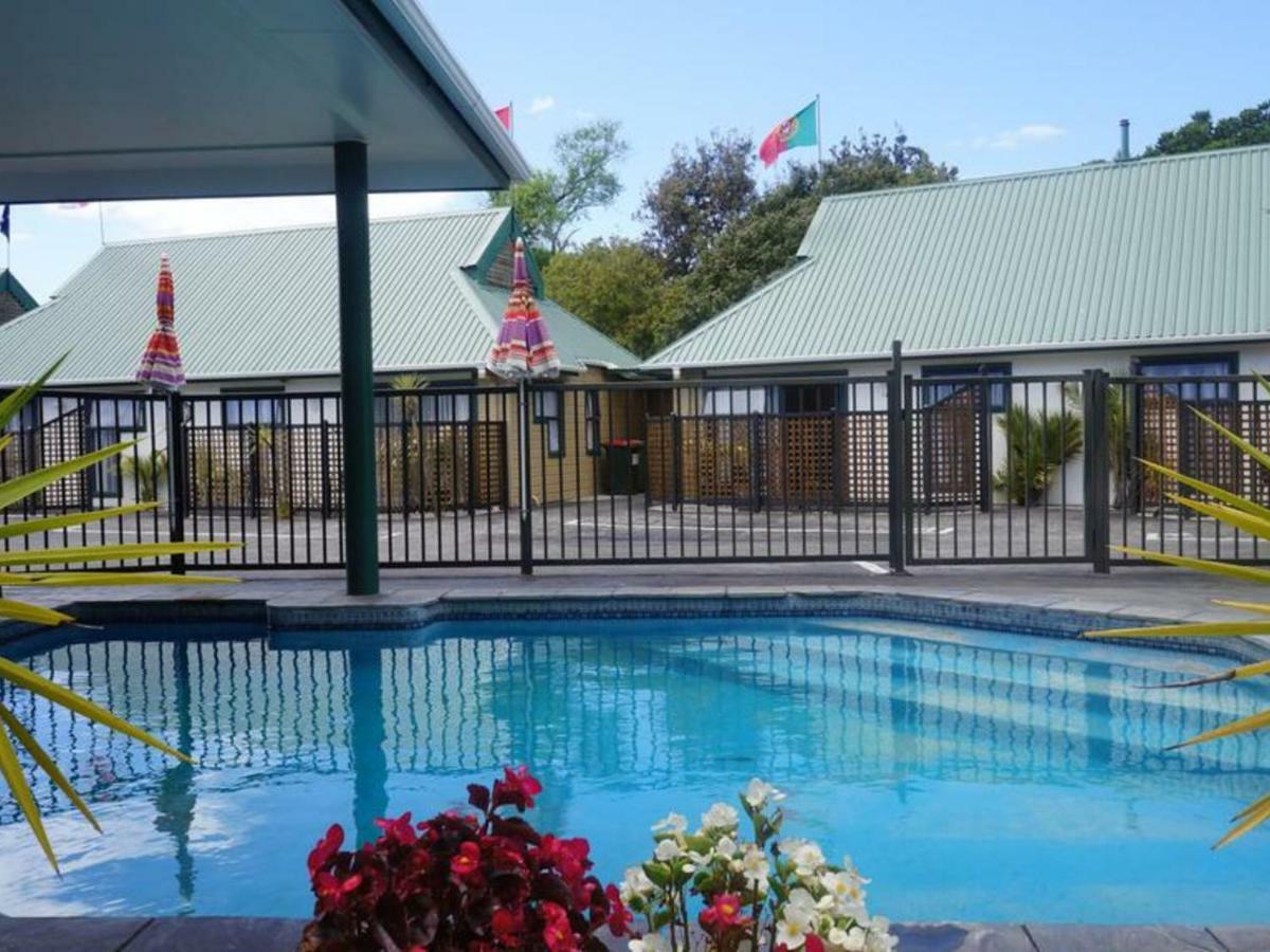 Cheviot Park Motor Lodge Whangarei Extérieur photo